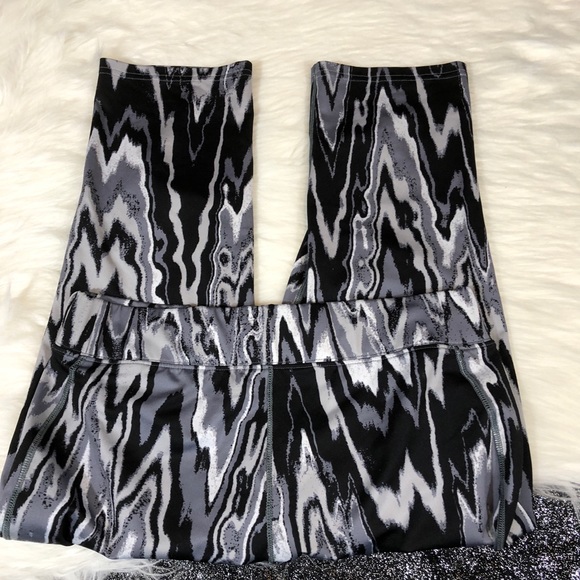 Reebok capri leggings - Picture 3 of 4